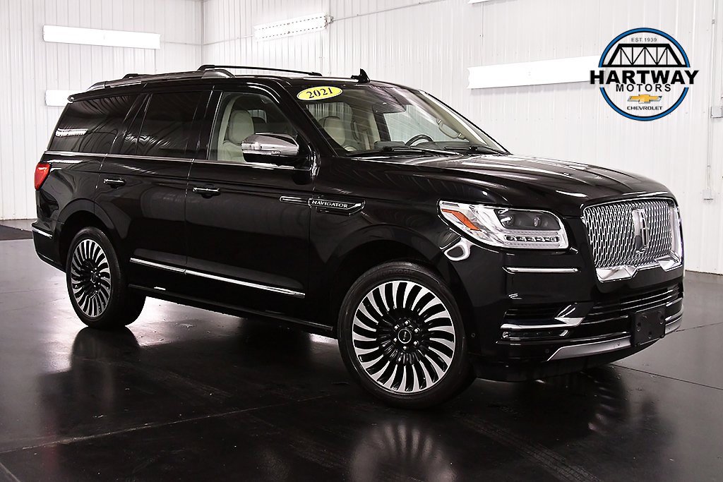 Used 2021 Lincoln Navigator Black Label w/ Cargo Convenience Package