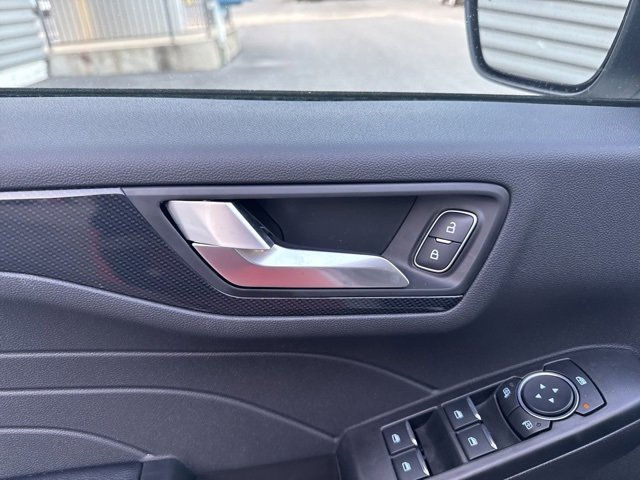 New 2025 Ford Escape ST-Line w/ Equipment Group 301A image 12