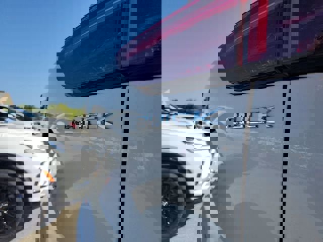 New 2026 Buick Envision Sport Touring image 8