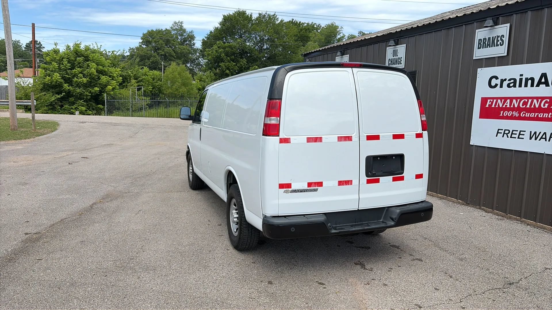 Used 2021 Chevrolet Express 2500 RWD image 6