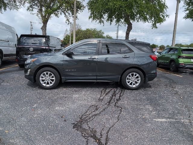 Used 2020 Chevrolet Equinox LS w/ LS Convenience Package image 3