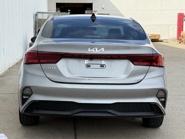 Used 2024 Kia Forte LXS w/ LXS Technology Package FWD image 5