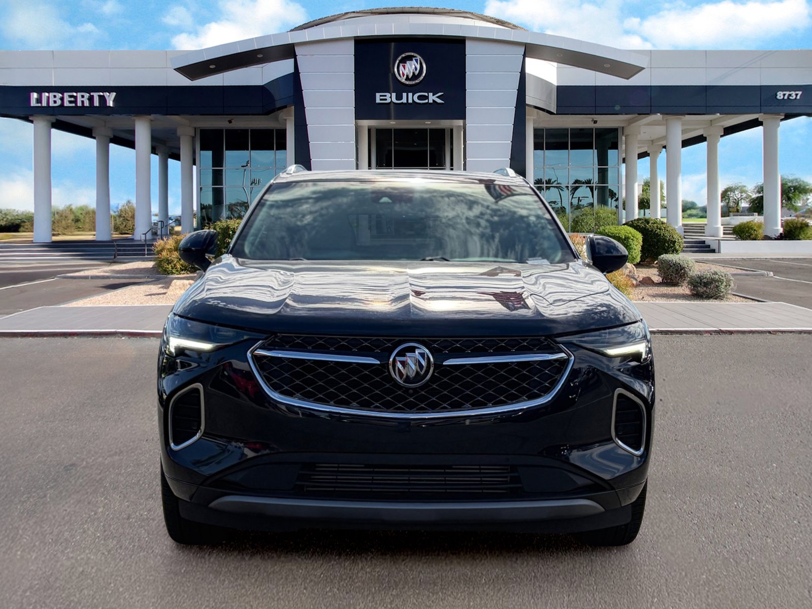 Used 2021 Buick Envision Avenir w/ Technology Package II FWD image 4