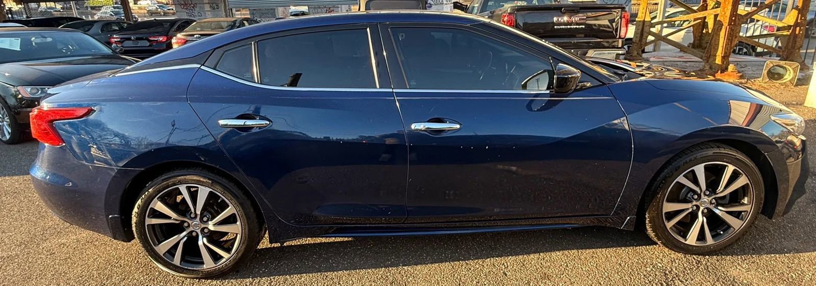 Used 2017 Nissan Maxima 3.5 S image 4