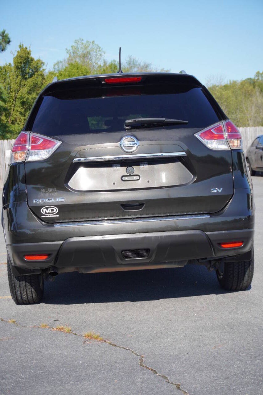 Used 2016 Nissan Rogue SV FWD image 4