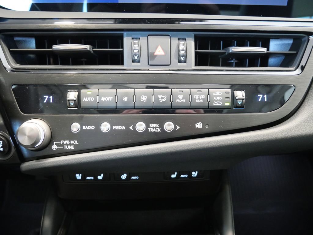 Certified 2025 Lexus ES 350 w/ Premium Package image 25