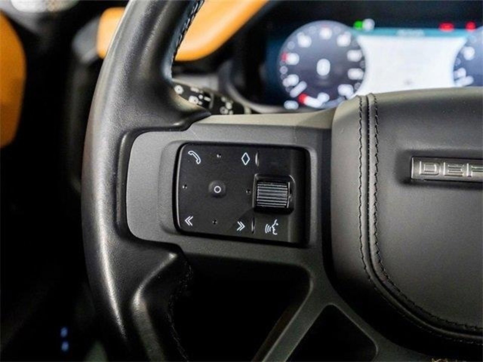 Used 2023 Land Rover Defender 130 X image 39