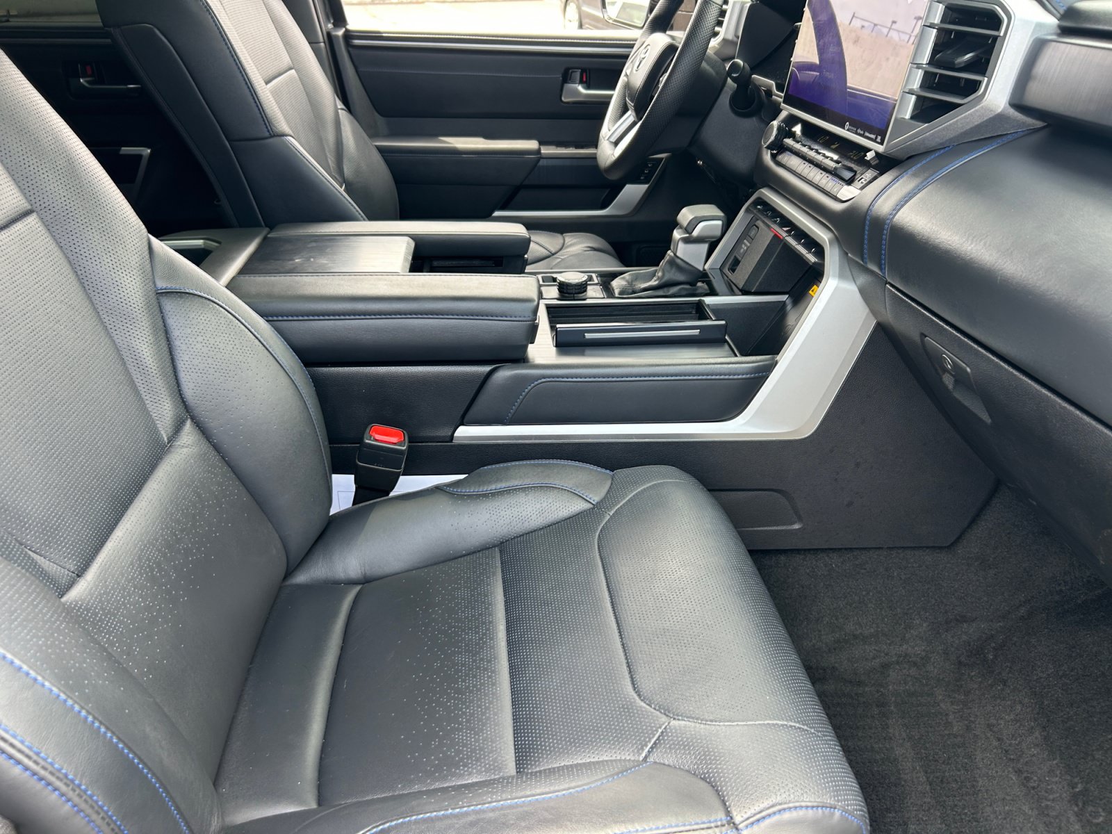 Used 2024 Toyota Tundra Platinum AWD/4WD image 18