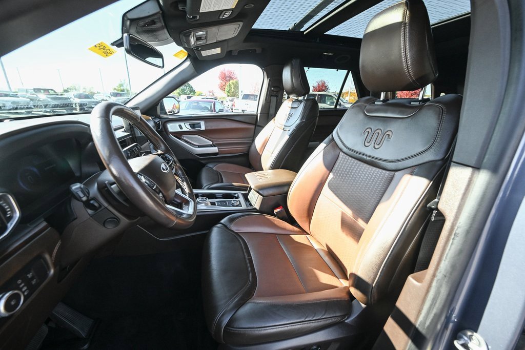 Certified 2021 Ford Explorer King Ranch w/ Premium Technology Package image 19