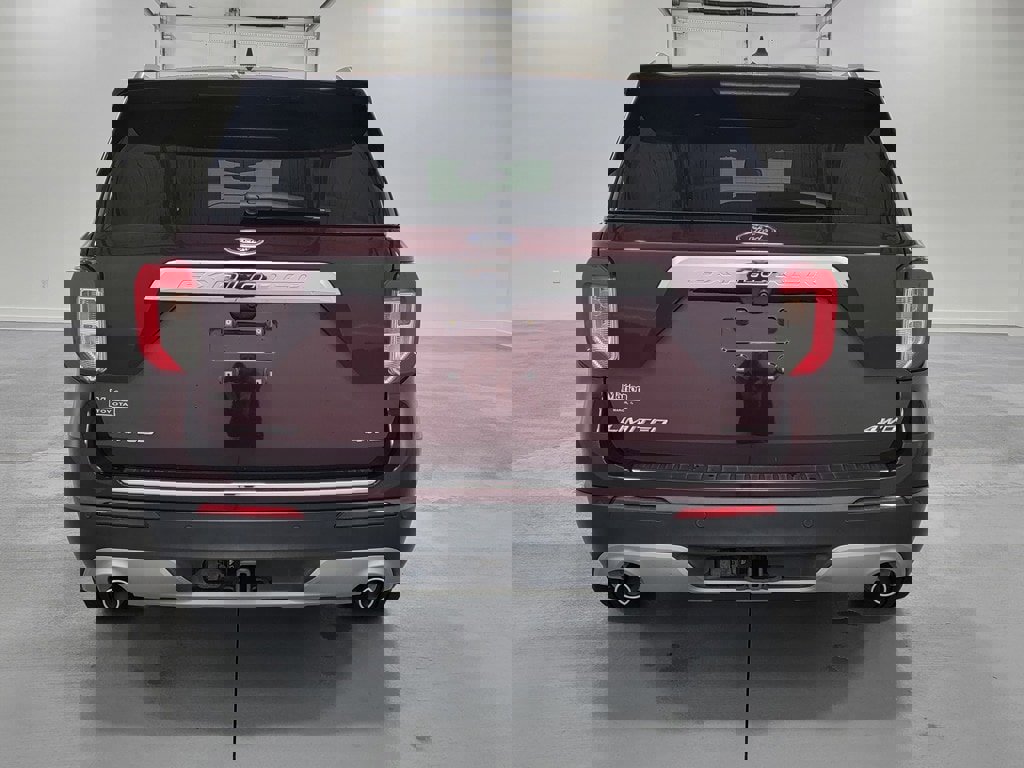 Used 2022 Ford Explorer Limited w/ Equipment Group 301A image 8