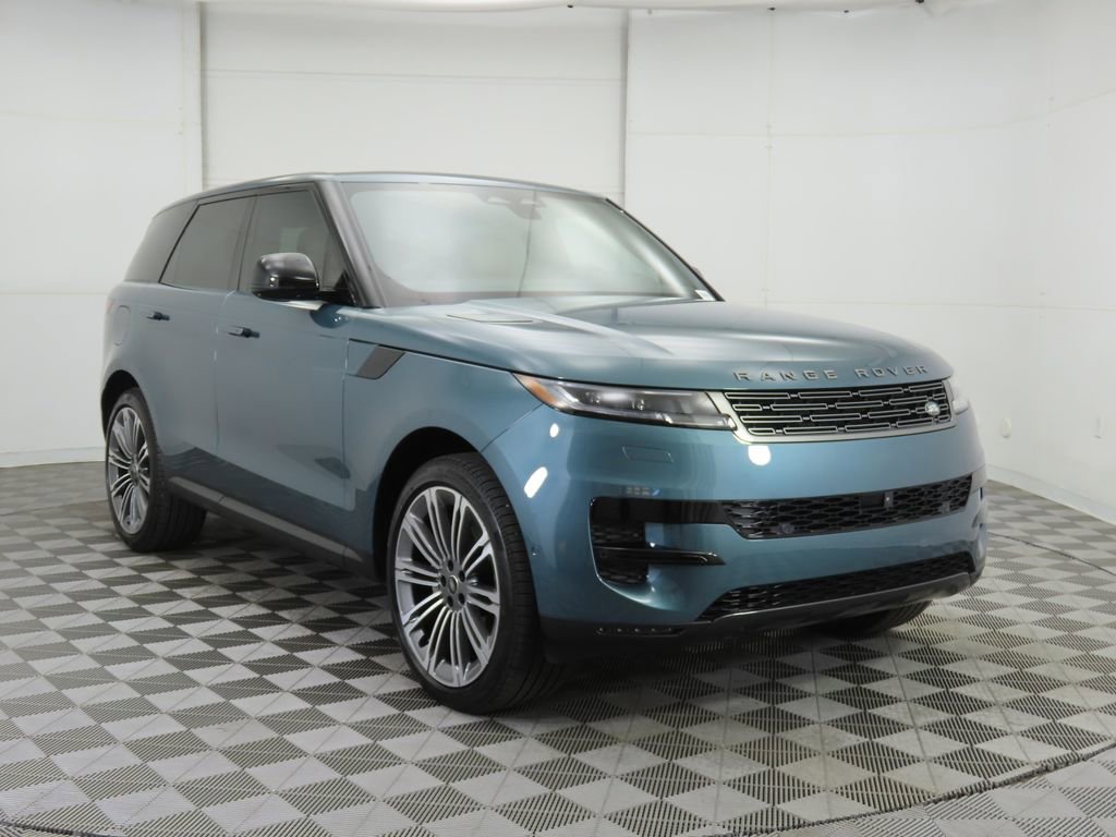 Used 2025 Land Rover Range Rover Sport SE image 3
