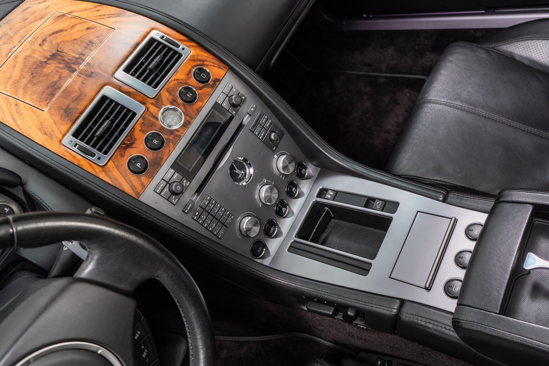 Used 2008 Aston Martin DB9 Volante RWD image 26