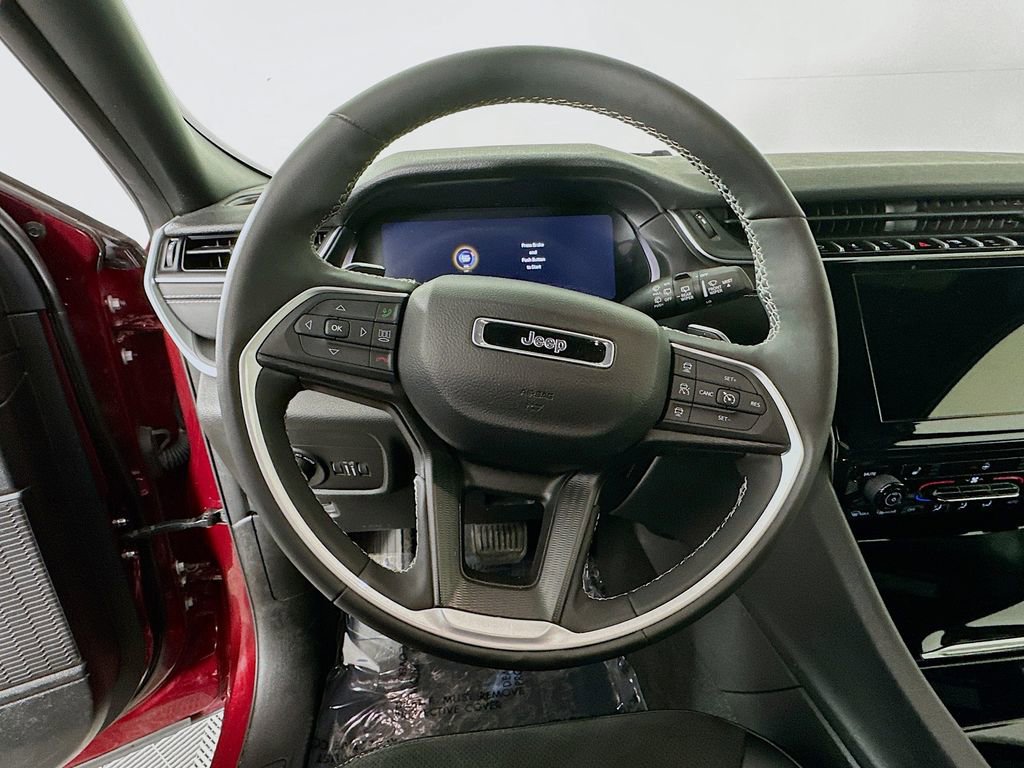 Certified 2024 Jeep Grand Cherokee Altitude image 19