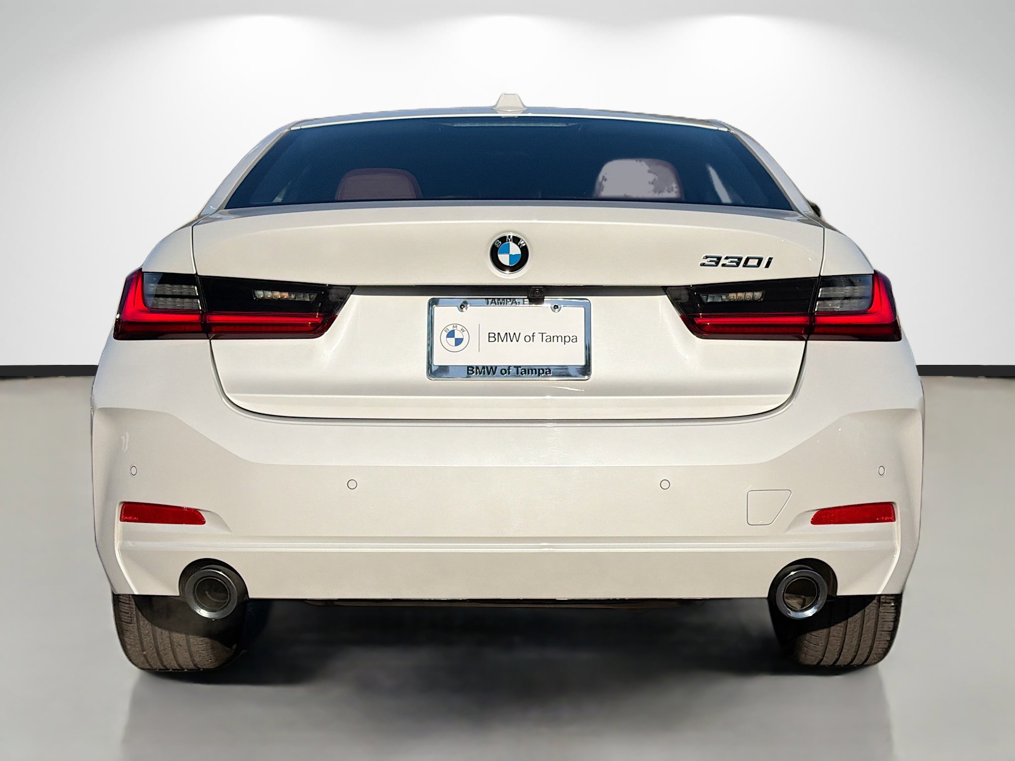 Used 2025 BMW 330i Sedan image 4