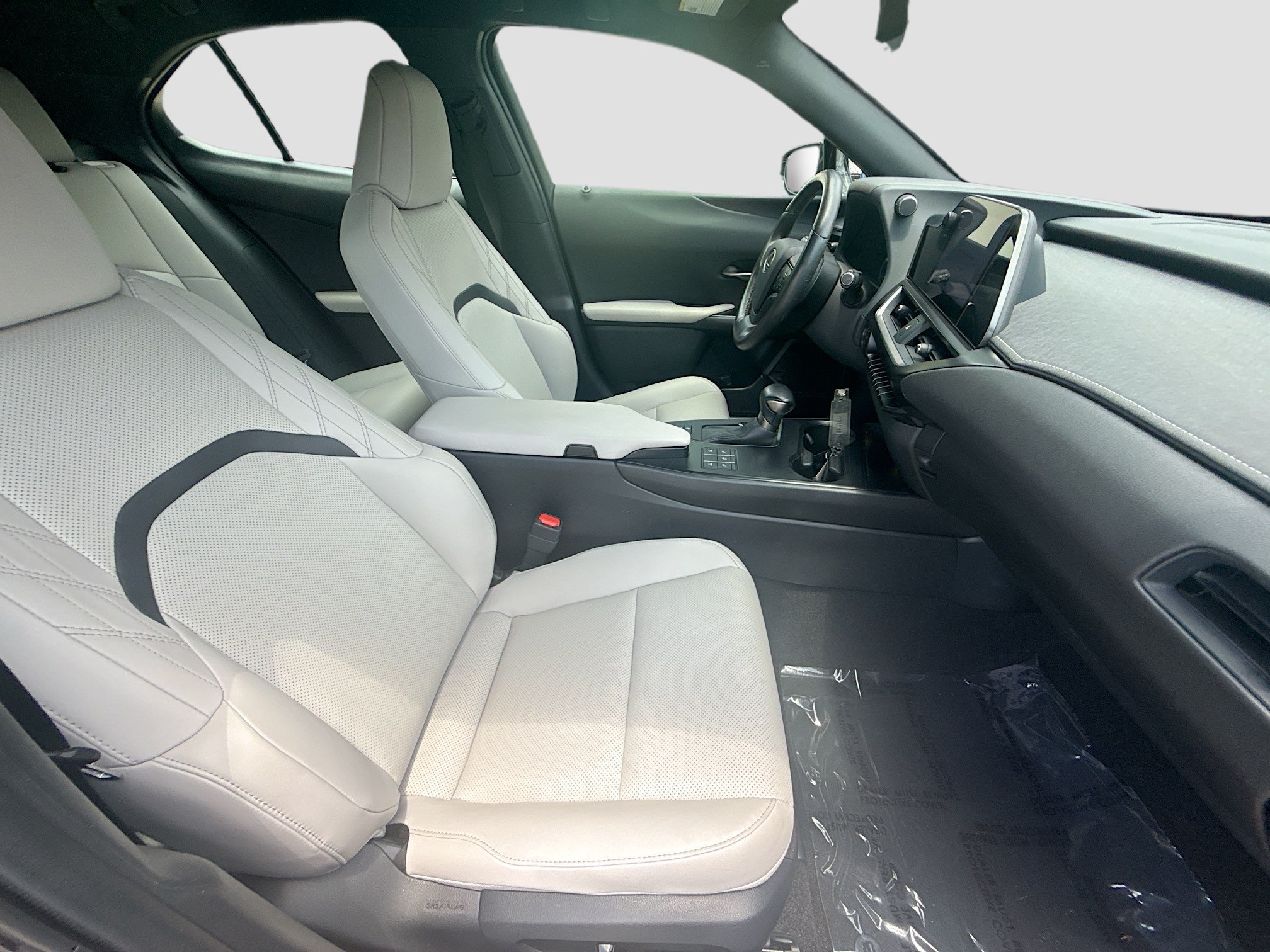 Used 2023 Lexus UX 250h FWD w/ Accessory Package (Z1) image 31