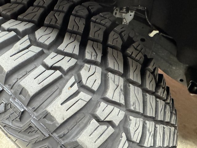 Used 2024 Ford Bronco Everglades image 29