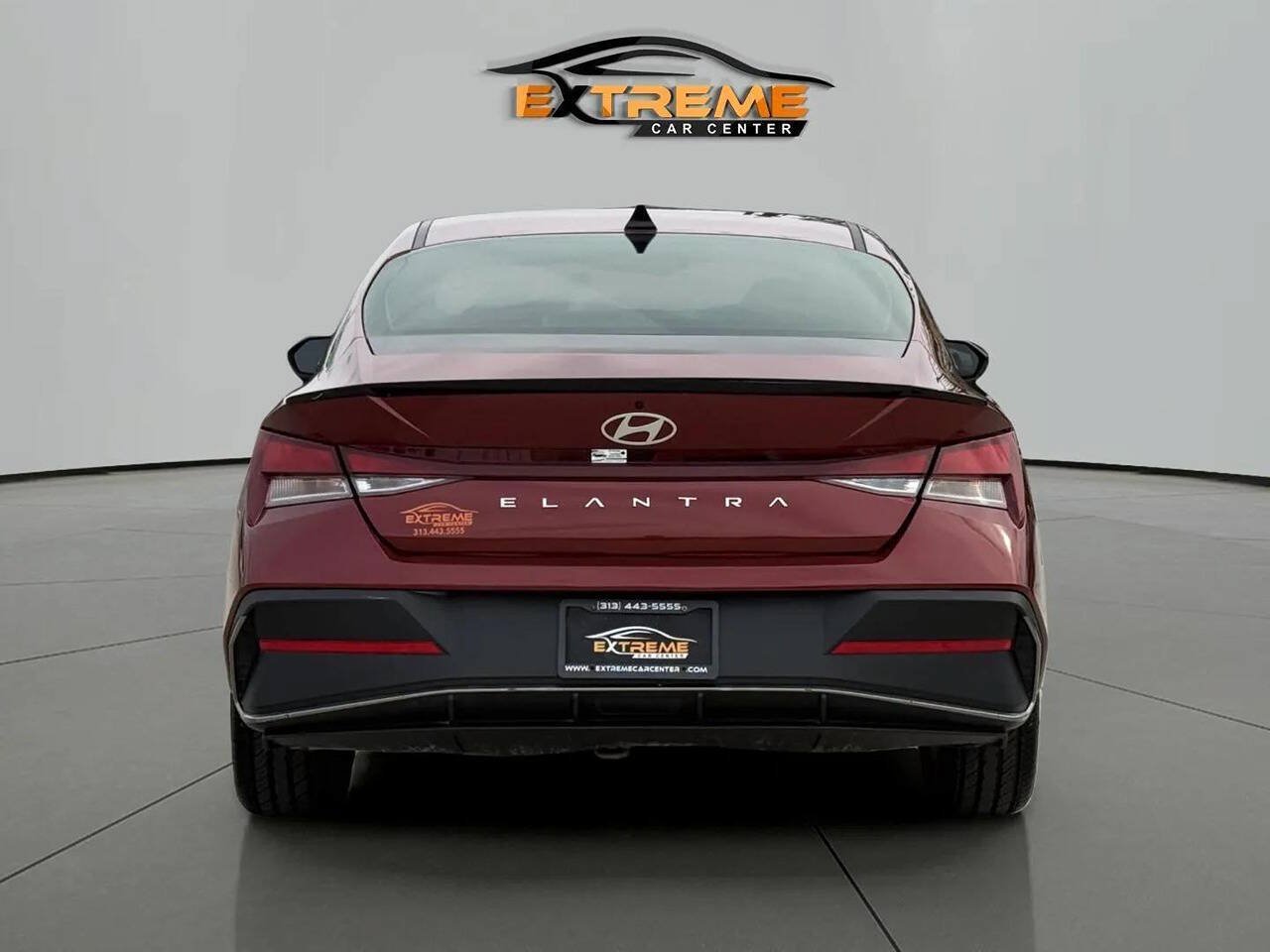 Used 2025 Hyundai Elantra Sport FWD image 5