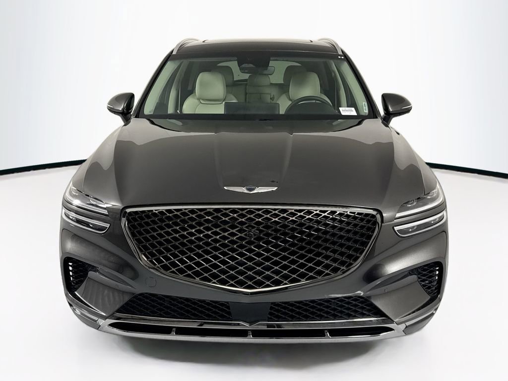 Used 2025 Genesis GV70 2.5T w/ Advanced Package AWD/4WD image 2