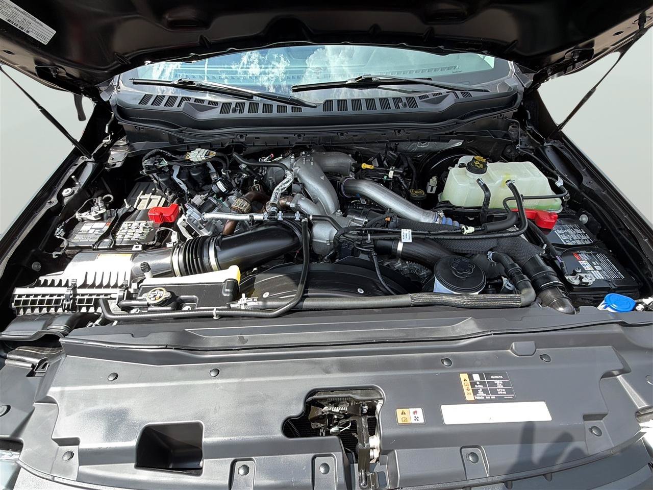 Used 2024 Ford F250 4x4 Crew Cab Super Duty image 34