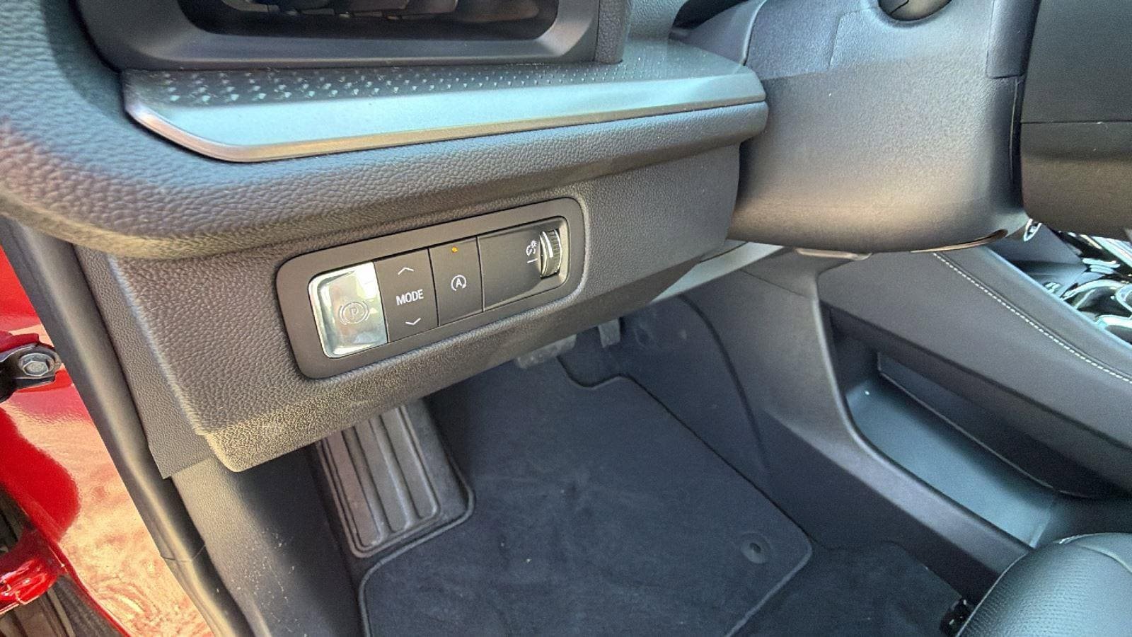 New 2026 Chevrolet Traverse LT FWD image 19