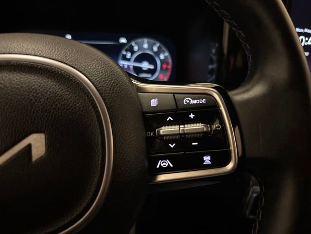 Certified 2023 Kia Sorento SX AWD/4WD image 17