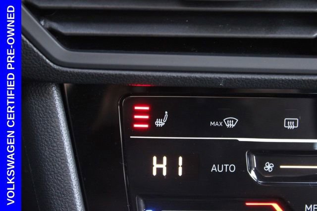 Used 2025 Volkswagen Jetta Sport image 32