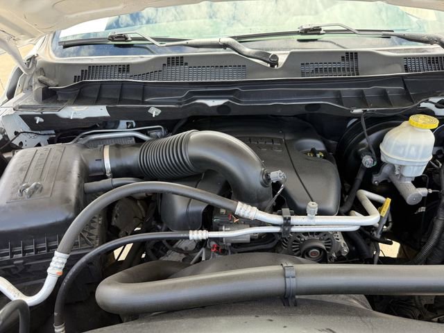 Used 2019 RAM 1500 Classic SLT image 31