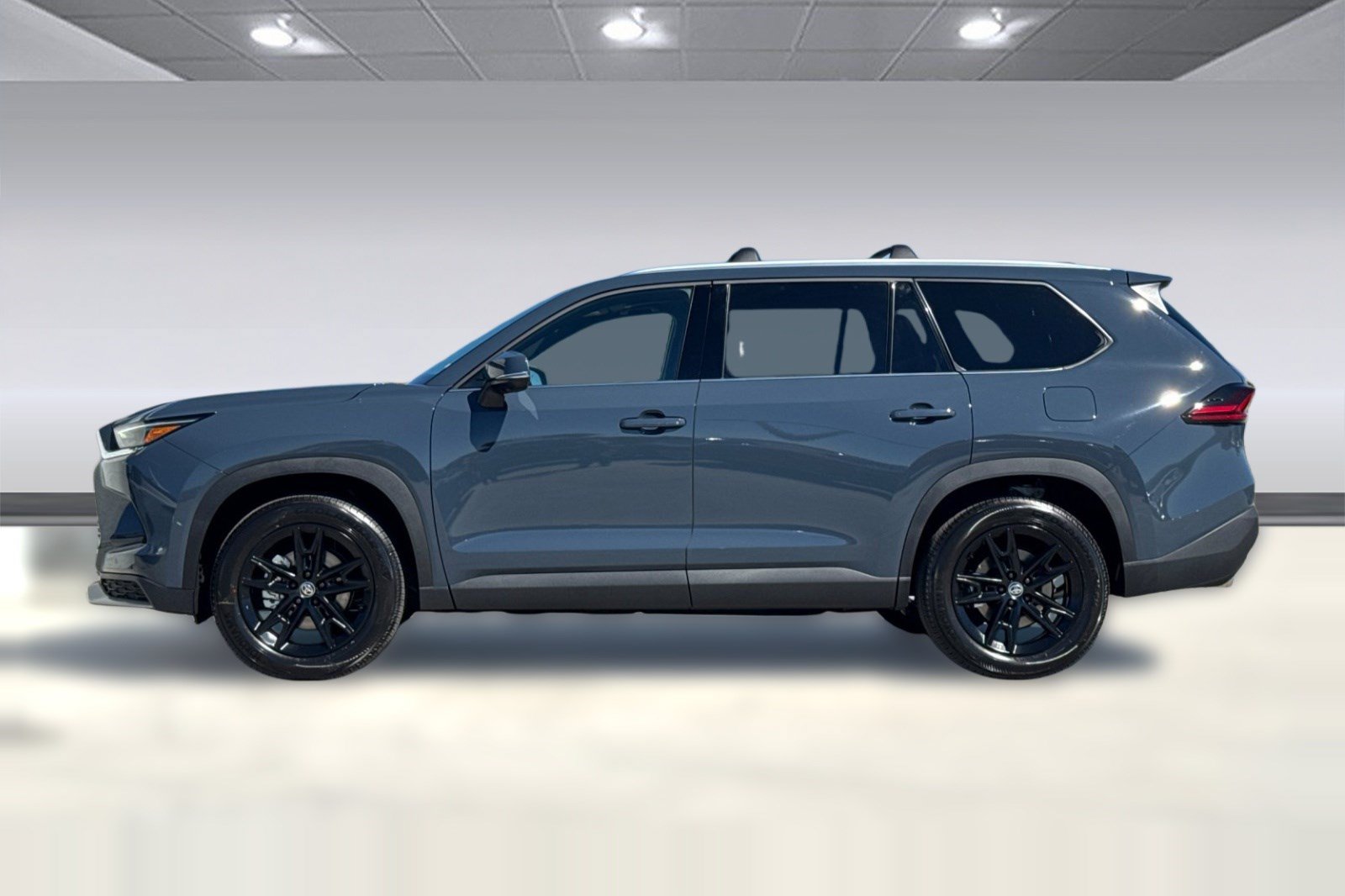 New 2026 Toyota Grand Highlander AWD Hybrid image 2