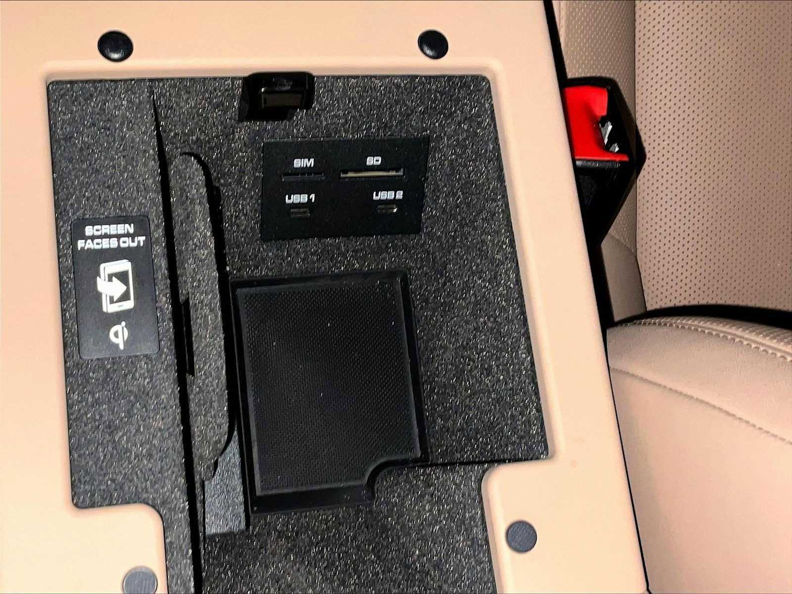 Used 2025 Porsche Macan image 29