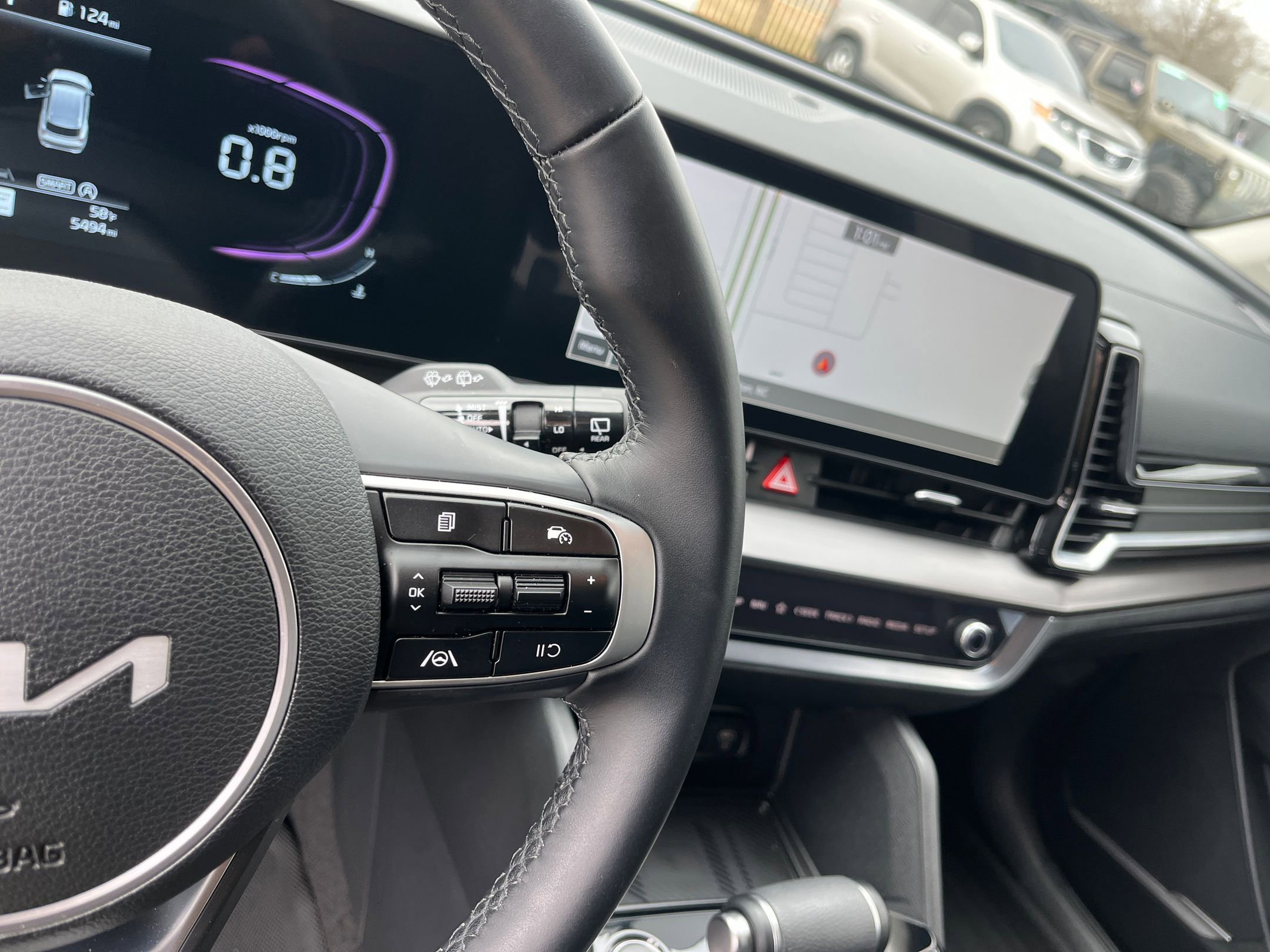 Used 2025 Kia Sportage EX image 21