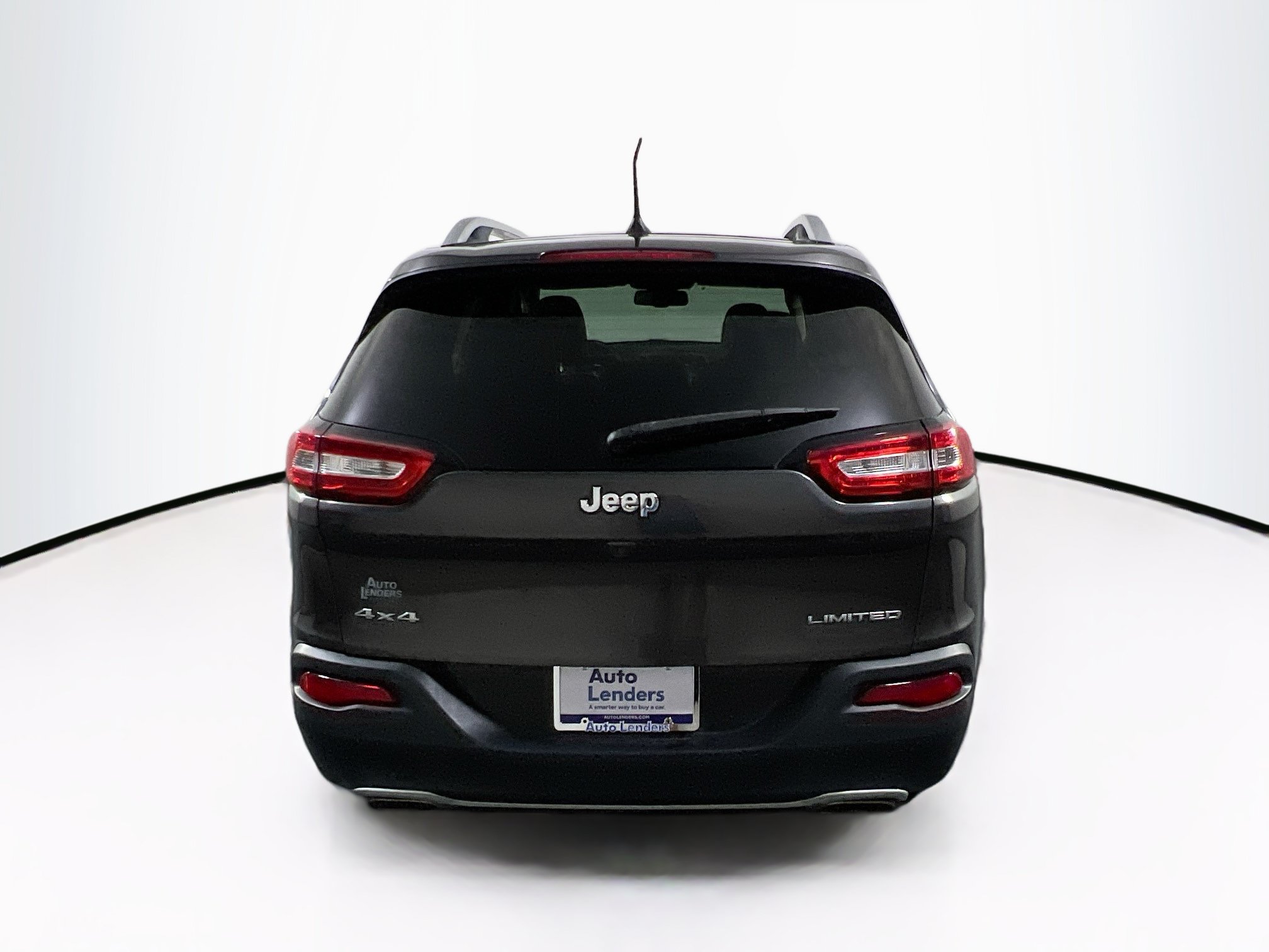 Used 2017 Jeep Cherokee Limited w/ Luxury Group AWD/4WD image 6