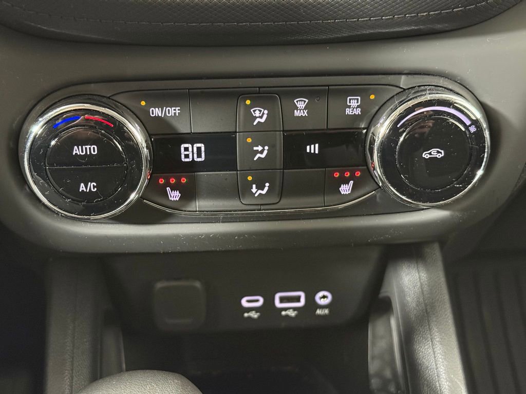 Used 2022 Chevrolet TrailBlazer LT w/ Convenience Package image 16