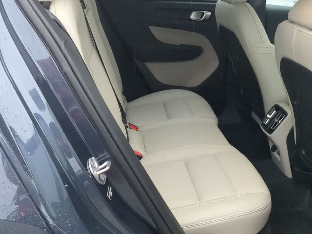 Certified 2026 Volvo XC40 B5 Ultra w/ Protection Package Premier AWD/4WD image 19