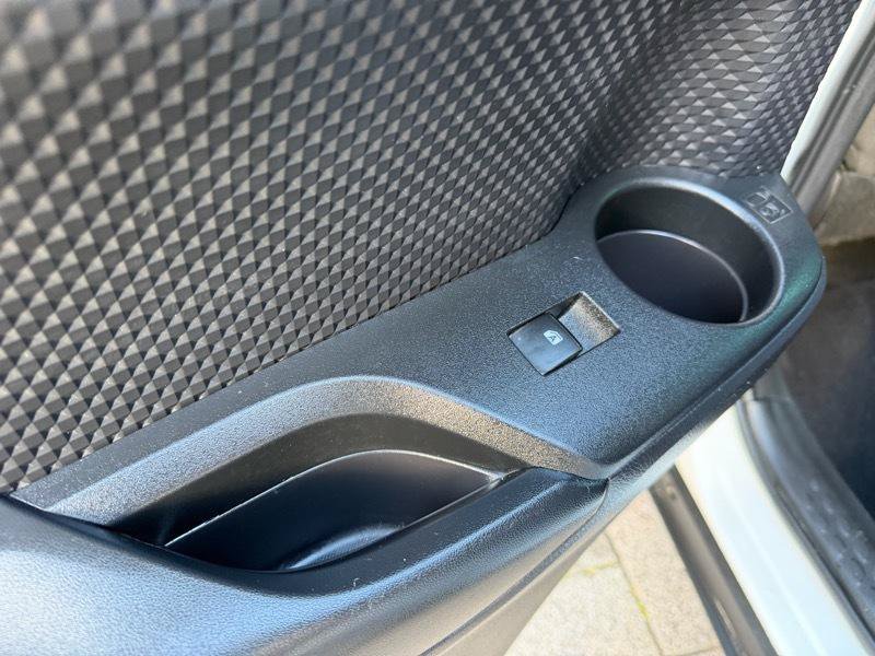 Used 2019 Toyota C-HR LE FWD image 34