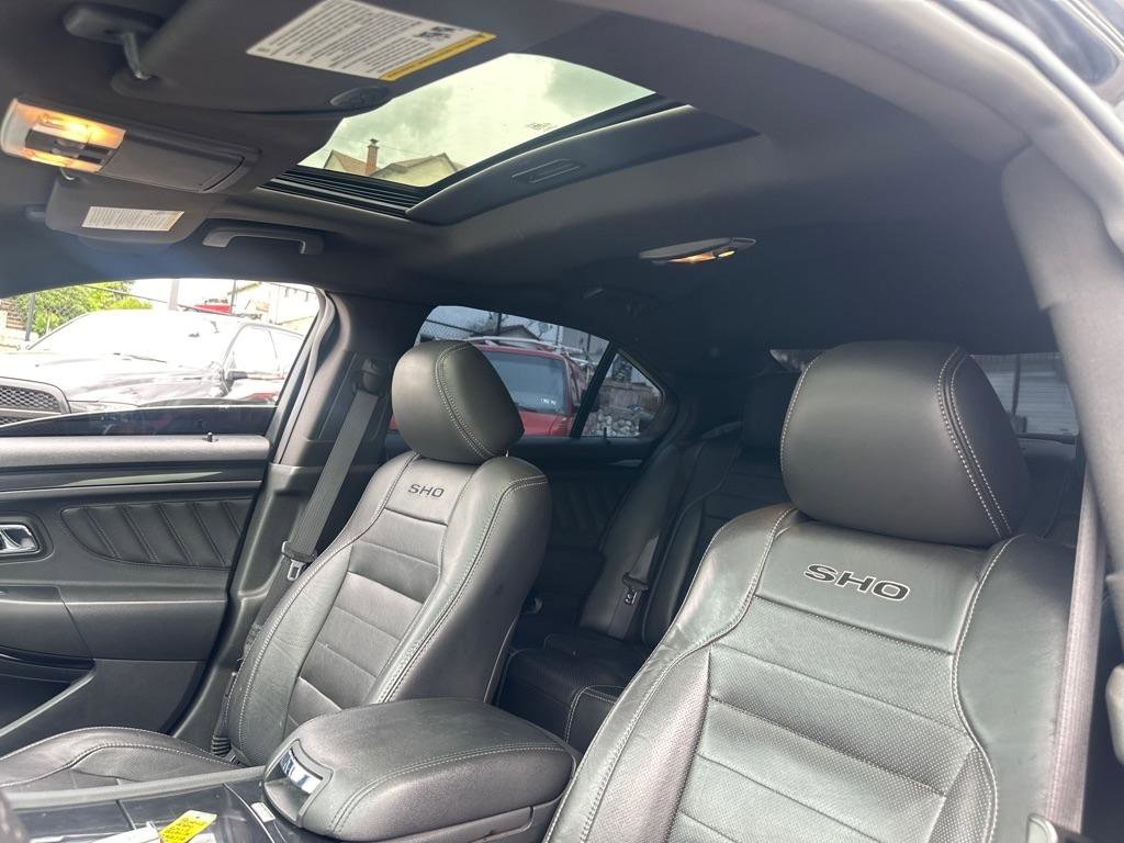 Used 2013 Ford Taurus SHO image 18