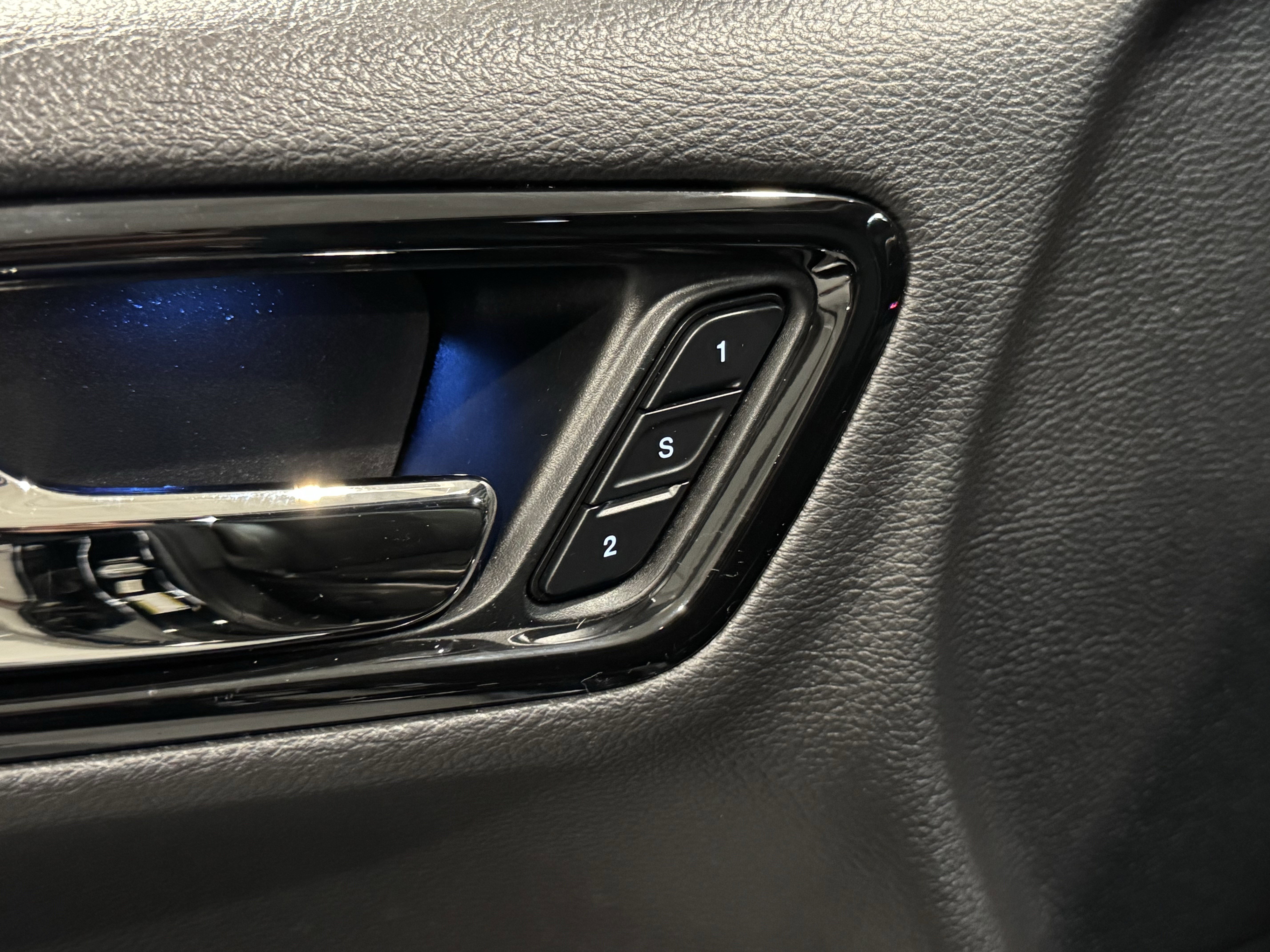 Used 2022 Dodge Durango GT image 25