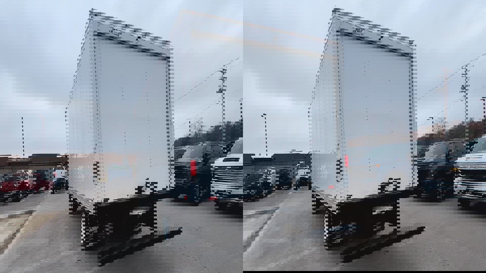 New 2024 Chevrolet Low Cab Forward image 39