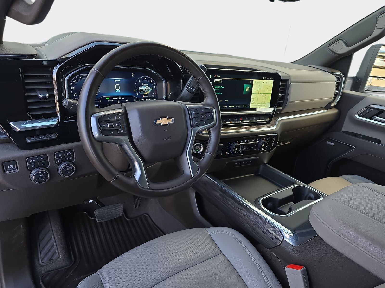 Used 2025 Chevrolet Silverado 2500 LTZ w/ LTZ Convenience Package image 19