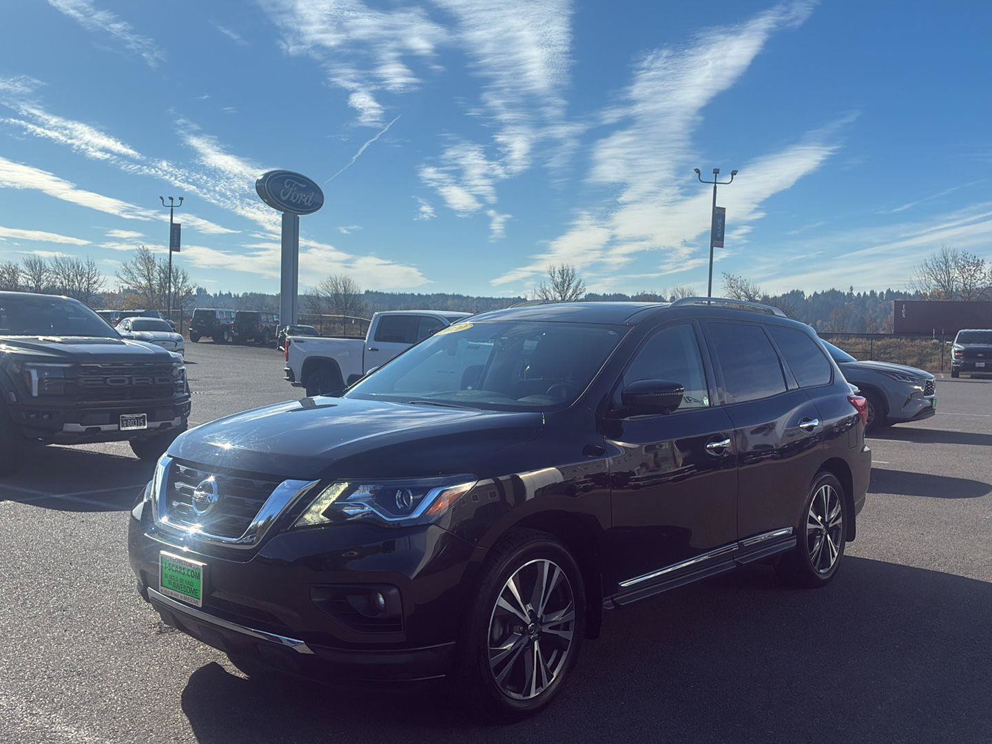 Used 2020 Nissan Pathfinder Platinum AWD/4WD image 1