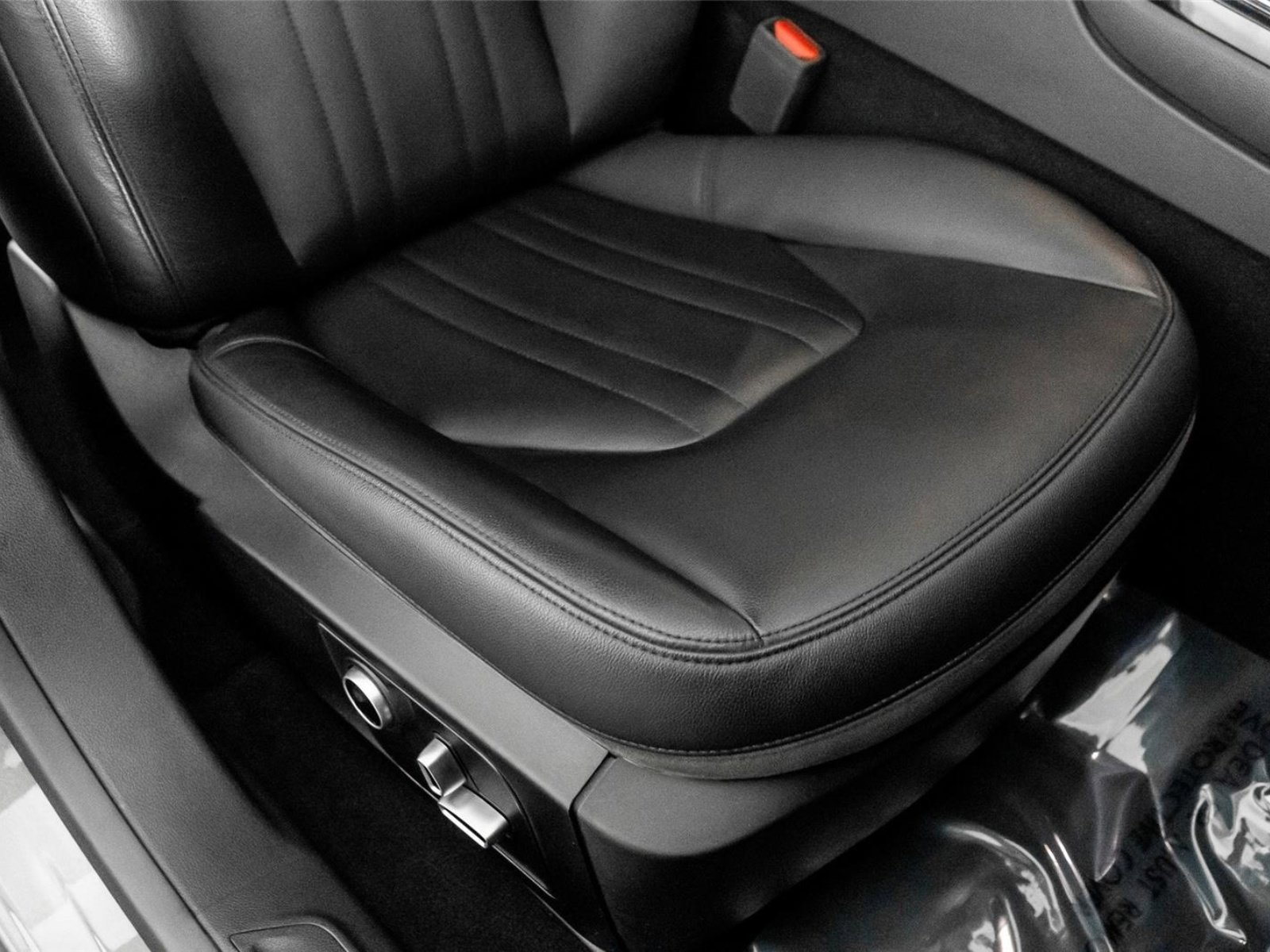 Used 2022 Maserati Levante GT image 27