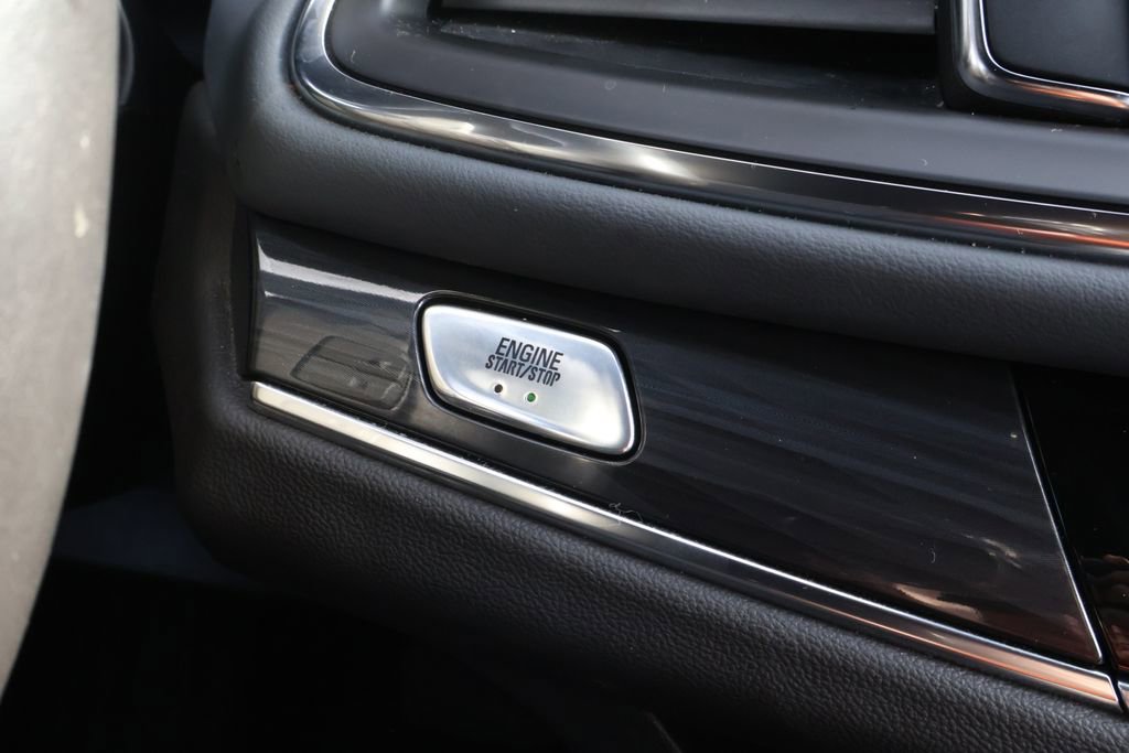 Used 2024 Buick Enclave Premium image 26