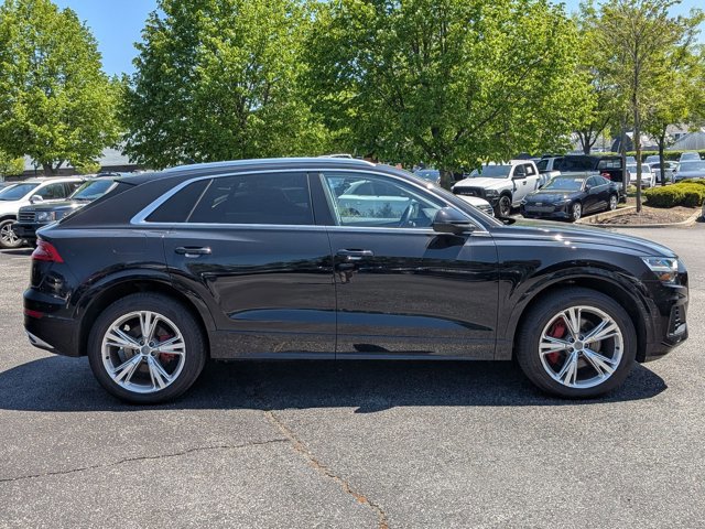 Used 2019 Audi Q8 Premium Plus w/ Premium Plus AWD/4WD image 4
