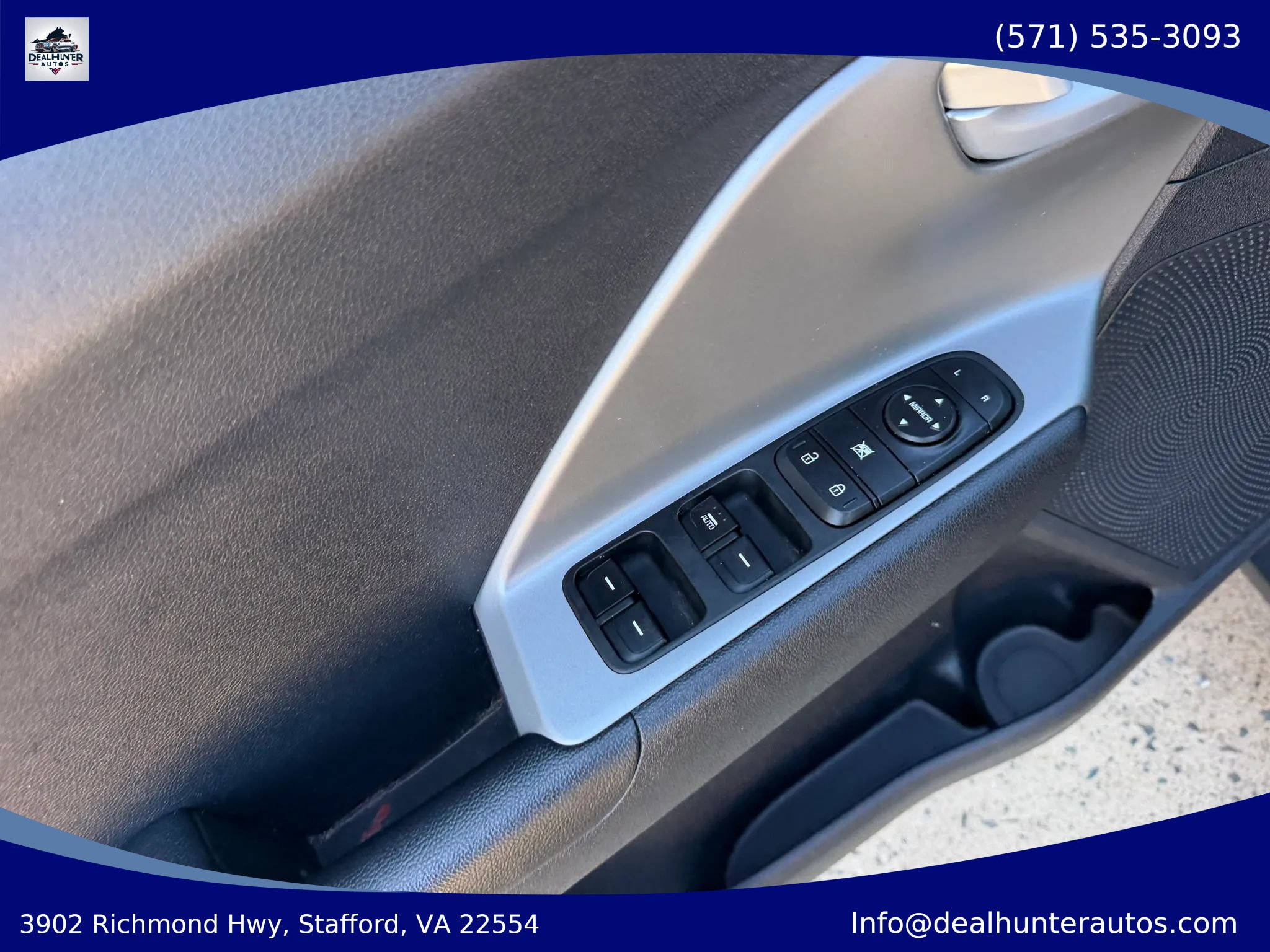 Used 2017 Kia Niro LX FWD image 20