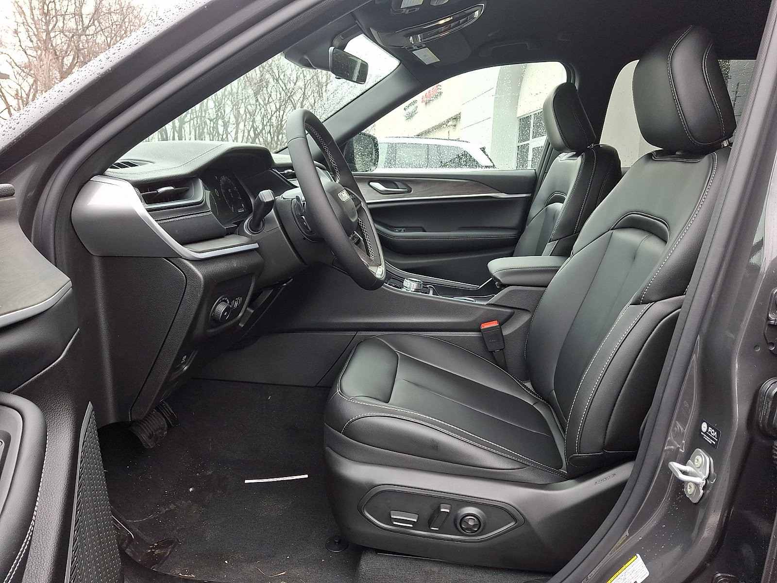 New 2026 Jeep Grand Cherokee Limited image 9