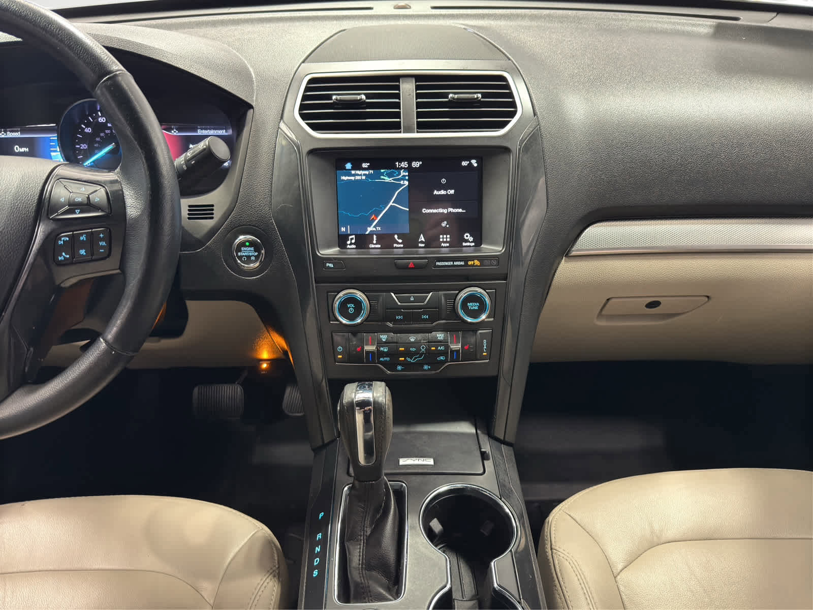 Used 2018 Ford Explorer XLT w/ Equipment Group 202A image 17