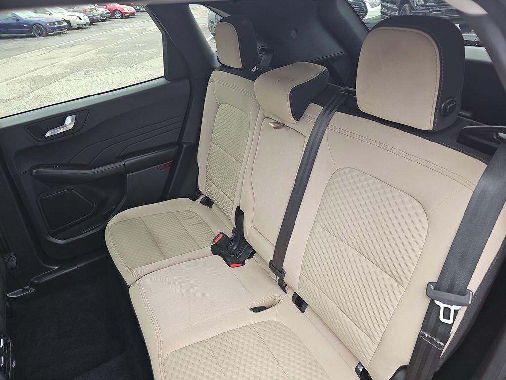 Used 2021 Ford Escape SE FWD image 13