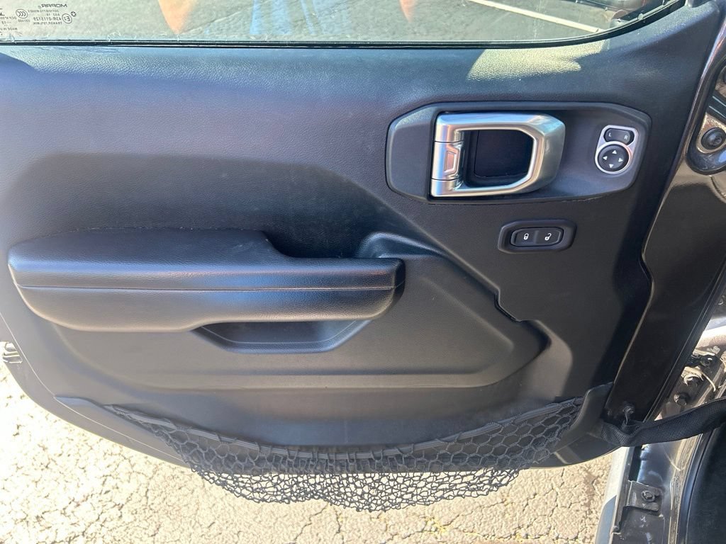 Used 2018 Jeep Wrangler Unlimited Rubicon AWD/4WD image 12
