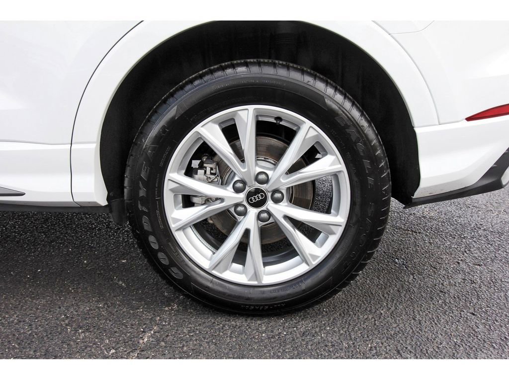 Used 2025 Audi Q3 2.0T Premium AWD/4WD image 35