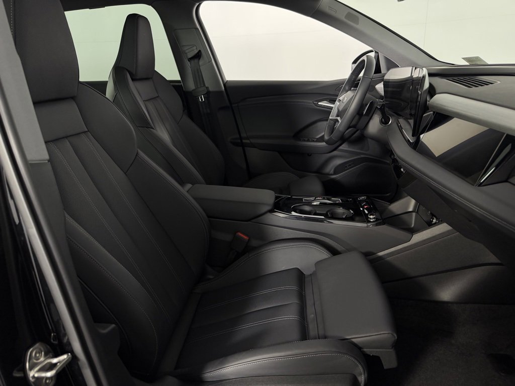 Used 2025 Audi Q6 e-tron Prestige w/ Black Warm Weather Package image 35