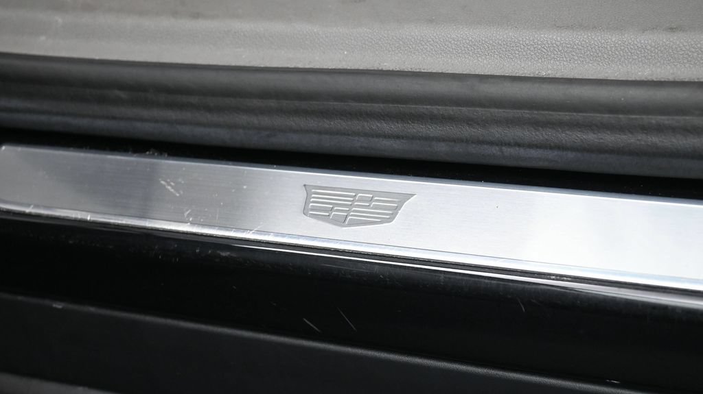 Certified 2023 Cadillac XT6 Premium Luxury FWD image 21